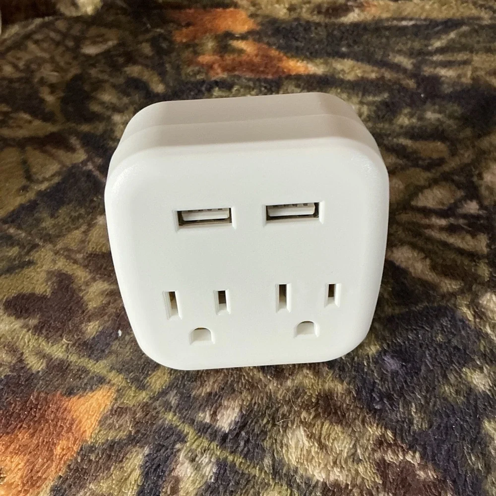 ★ Dual AC Outlet USB Charger Wall Adapter 2 USB Ports Home Office Travel